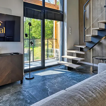 Orlik Vip - Dwupoziomowy Sniezka Skyline Z Prywatna Sauna アパート カルパッチ