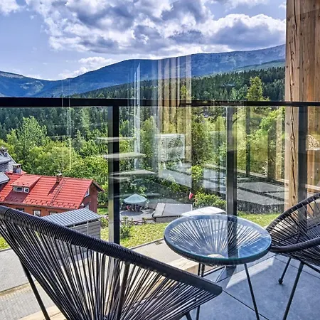 Апартаменты Orlik Vip - Dwupoziomowy Sniezka Skyline Z Prywatna Sauna Карпач